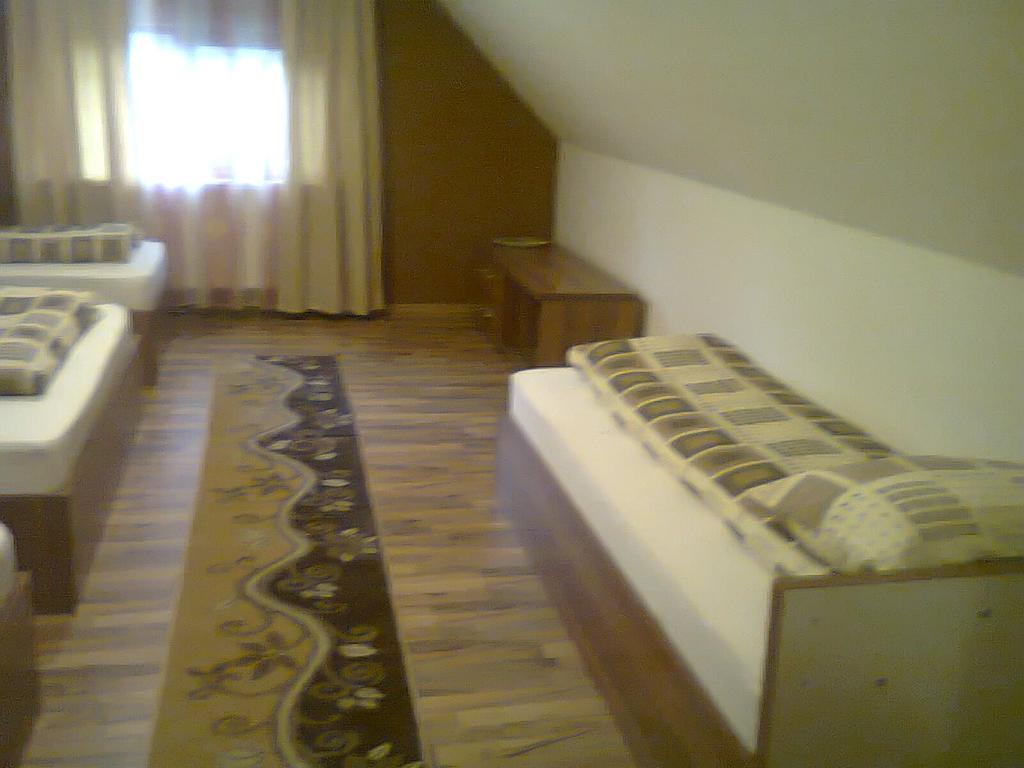 Cabana Suvenirurilor Scarisoara  Chambre photo